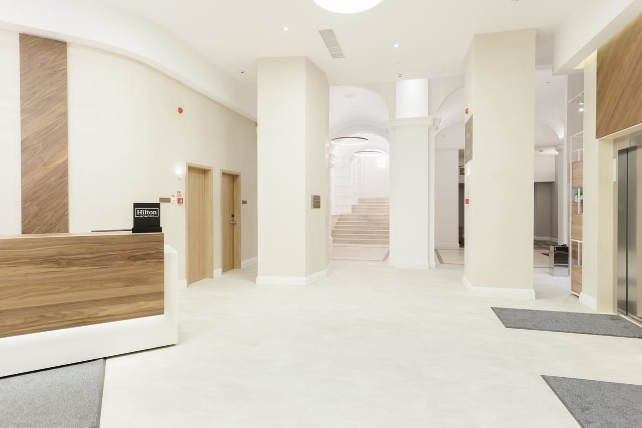 Отель Hilton Garden Inn Bucharest Бухарест